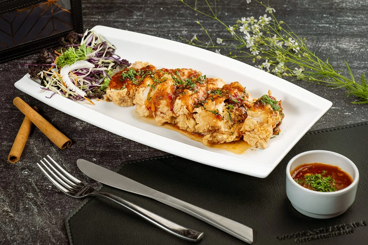 Stuffed chicken with cinnamon sauce